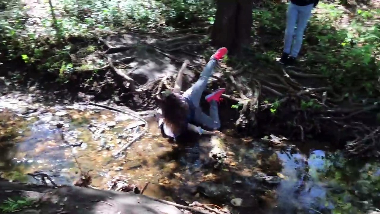 EPIC GIRL FAILS | The Best Fails | Epic Fails Fail Compilation | Funny Video Explosion