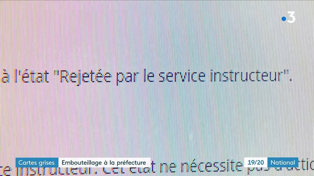 Cartes grises : embouteillages et problèmes techniques à la préfecture