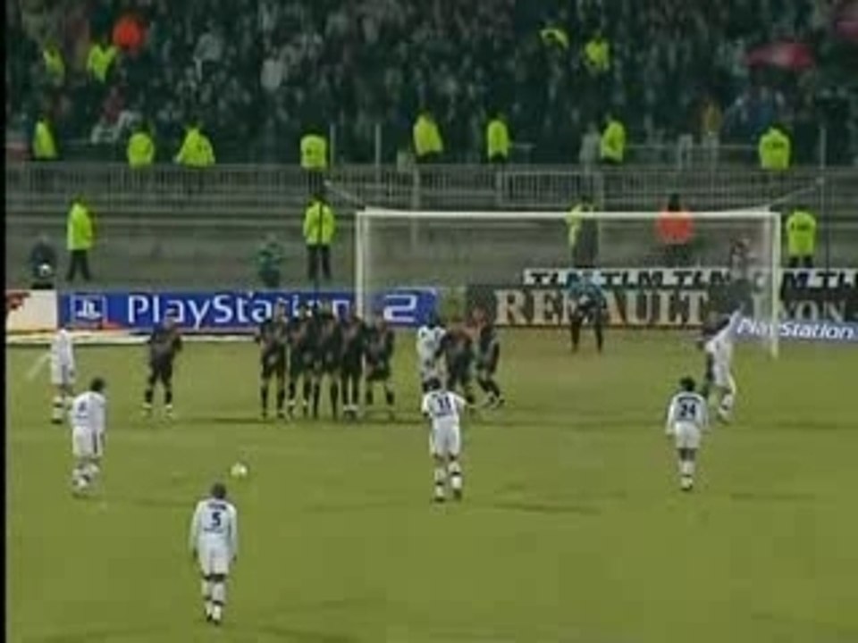 Juninho OL - Rennes
