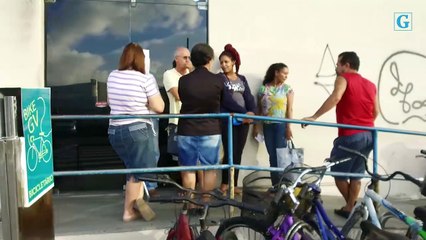 Pessoas enfrentam filas e falta de remédios na farmácia cidadã