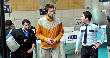 Havalimanında Kalan Basketbolcuyu Babası Her Gün Darp Etmiş