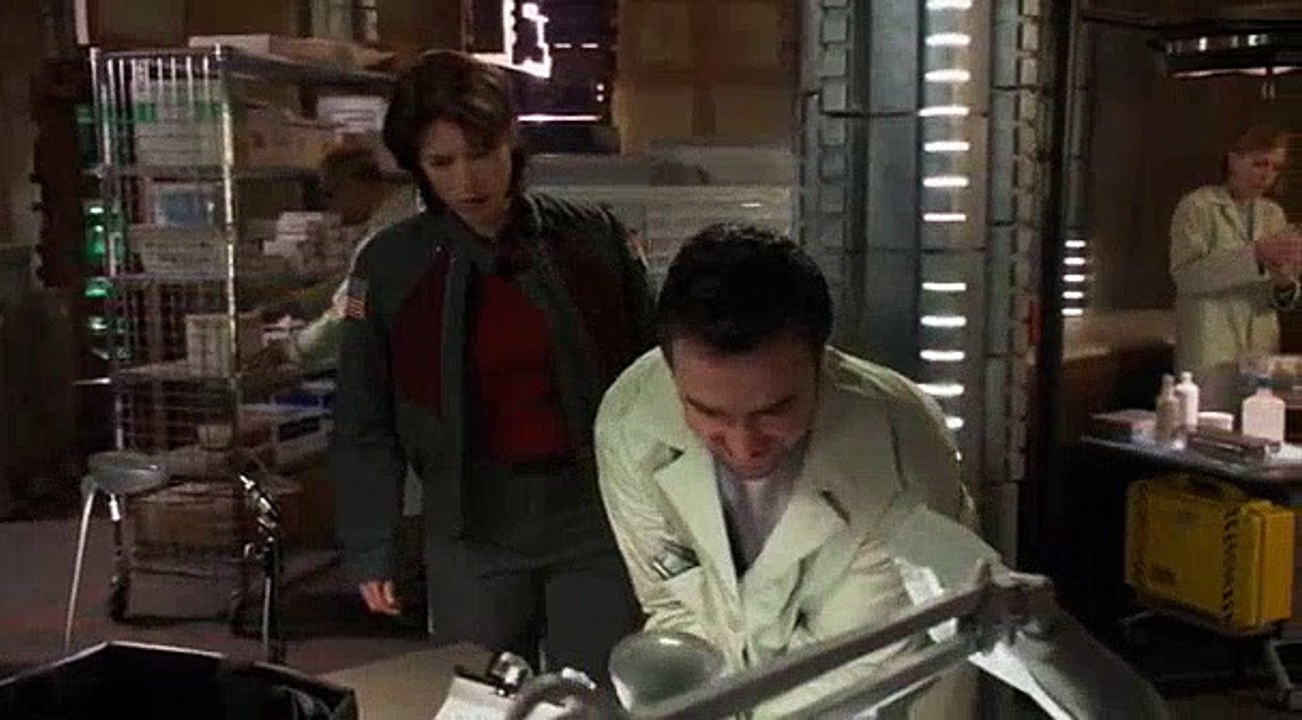 Stargate Atlantis S01 E01 Rising Part 1 part 2/2