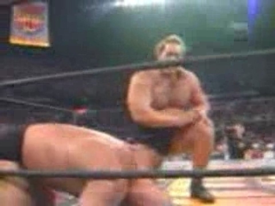 WCW  Goldberg vs The Giant