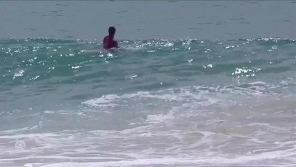 Quart de finale du Quik Pro Gold Coast entre J. Wilson et M. Rodrigues - Adrénaline - Surf