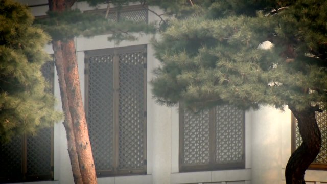 풀리지 않은 朴 관저 행적 4시간...남는 의문 / YTN