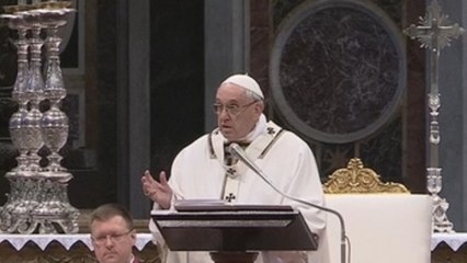 El papa pide a los curas que sean "cercanos y callejeros" en la misa Crismal