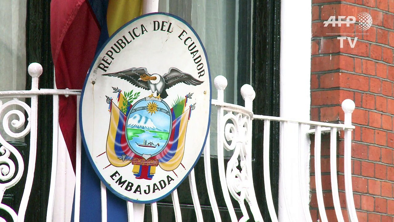 Londres: l'Equateur punit Assange en le privant d'internet