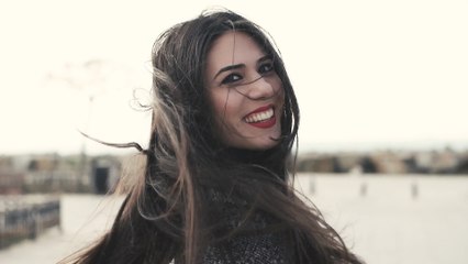 Diljen Ronî - Dil Kuştiyê (Official Video)