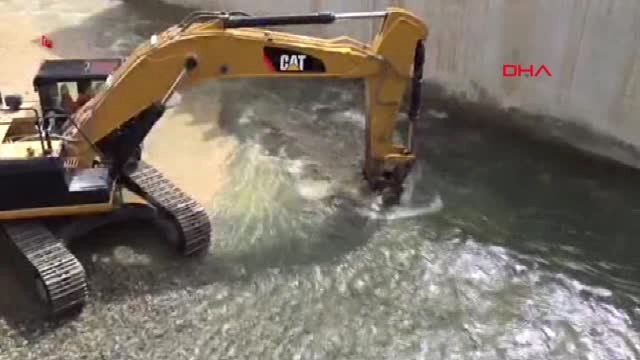 Trabzon Derede Kaybolan Polis, 58'i Dalgıç 430 Kişi ve Helikopterle Aranıyor