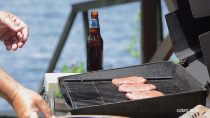 Study: People Who Eat Out Have Higher Levels of Plastic Chemicals in Their System