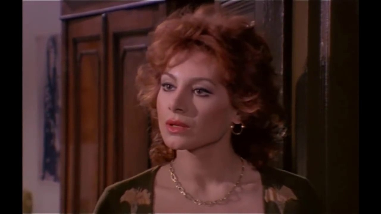 Carmen Russo Renzo Montagnani TUTTI IN CAMERA DA VALENTINA MIA MOGLIE TORNA A SCUOLA IL