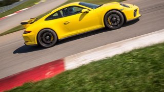 Here's What Makes the 2018 Porsche 911 GT3 Manual So Special