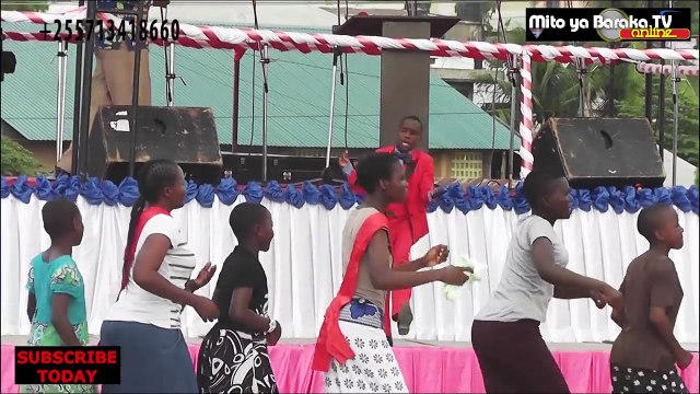 Mtoto Anayeimba Injili YOHANA afanya Majaabu Akiimba Kwenye Mkutano Jangwani Dar es Salaam