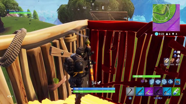 Ez