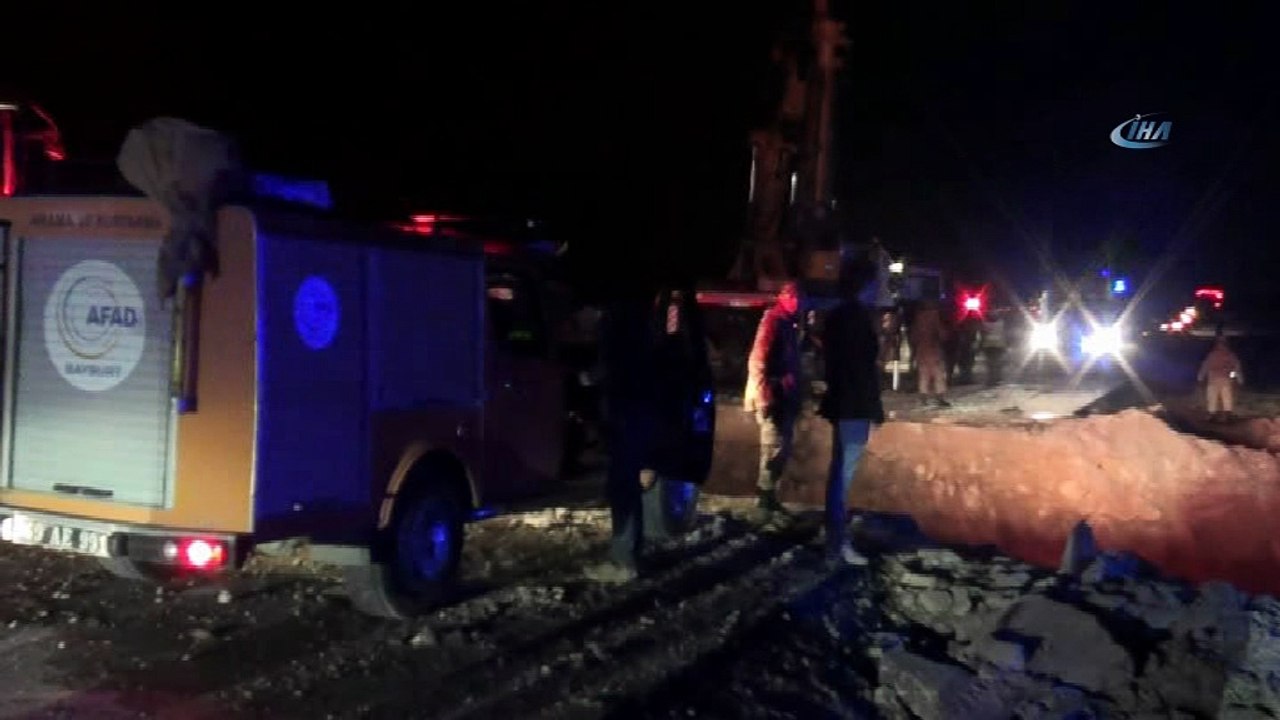 Bayburt'ta iki araç menfez çukuruna düştü: 7 ölü, 2 yaralı