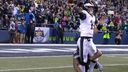 Jaw Droppers Region: Wentz's escape and amazing throw #8 vs. Bears wacky two-point conversion #9