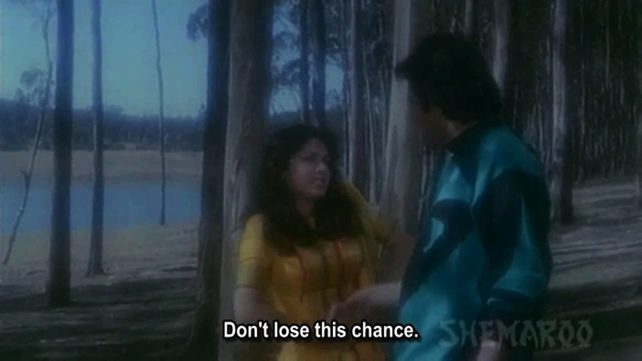 Mujhe Bahon Mein
