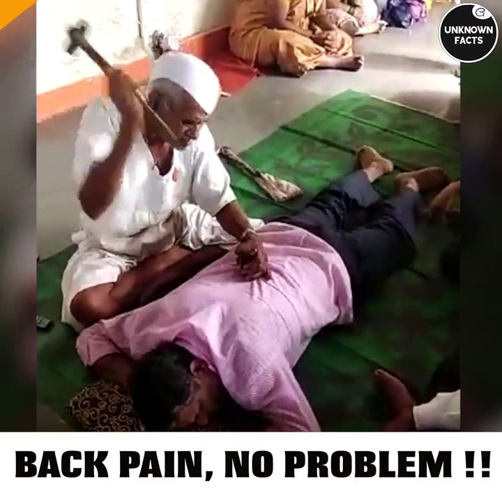 baba ji kamar ka dard thek karte hue haha