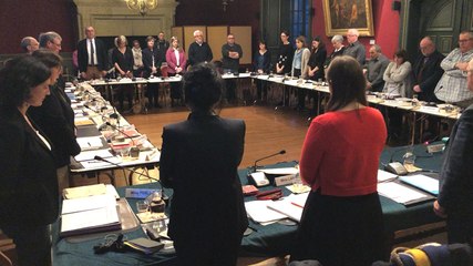 Minute de silence au conseil municipal en hommage au Colonel Beltrame