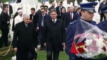 Başbakan Yıldırım, Aliya İzzetbegoviç'in kabrini ziyaret etti - Detaylar - SARAYBOSNA