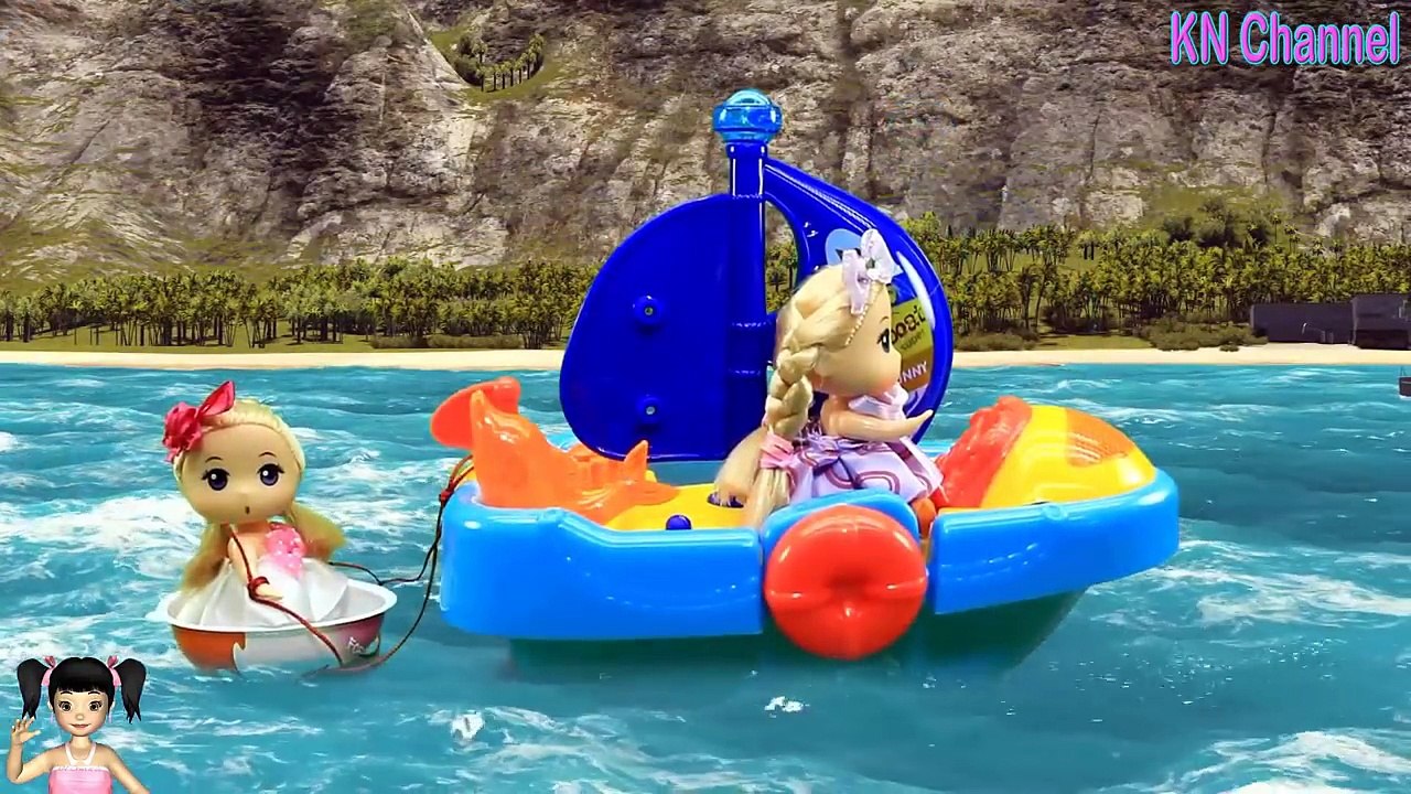 [ALIBABA KIDS] -Đồ chơi trẻ em BÚP BÊ LƯỚT SÓNG NHẢY DÙ TRÊN BIỂN KN Channel