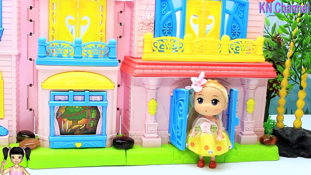 [ALIBABA KIDS] - Đồ chơi trẻ em XE BUS ĐƯA BÚP BÊ ĐẾN TRƯỜNG & CHIẾC GIƯỜNG BÚP BÊ MÀU HỒNG