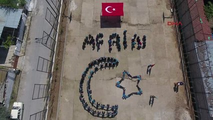 Manisa Liseliler Bedenleriyle Afrin Yazarak Bayrak Açtı-Hd