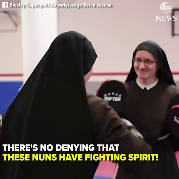 Des bonnes soeurs s'entrainent à la boxe