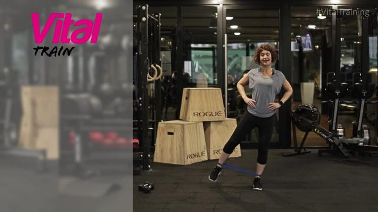 L'exercice des battements de côté avec élastique_#VitalTraining