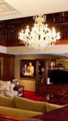 Jerry Lewis' Las Vegas home in the historic 
Scotch 80s neighborhood is for sale