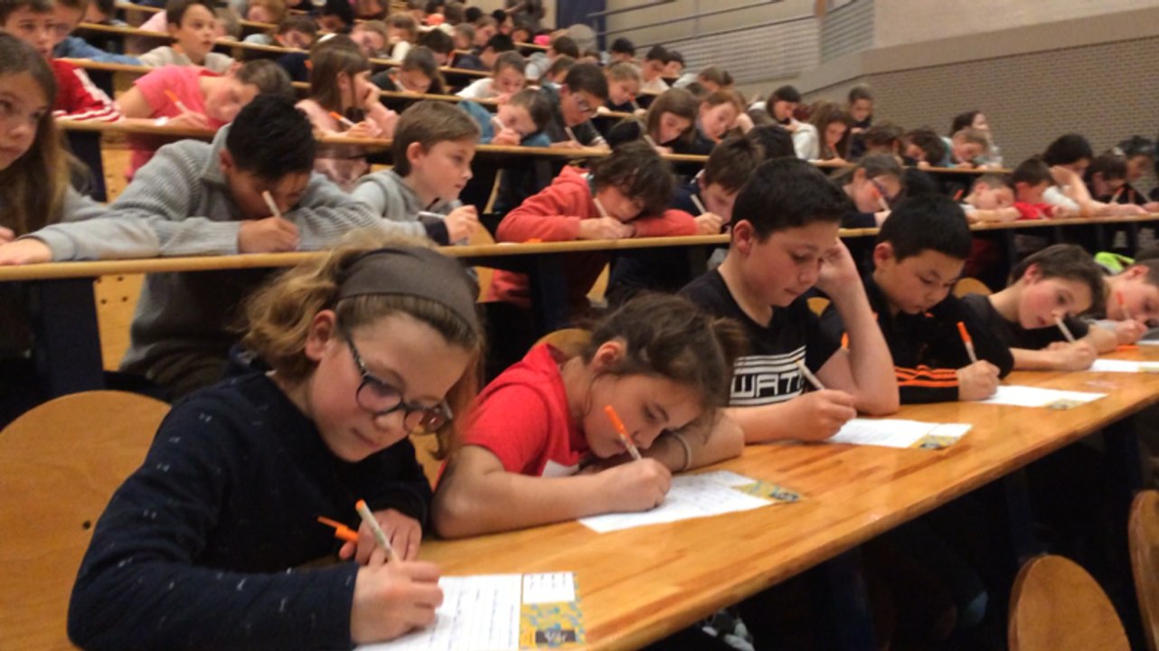 La dictée du Tour de France pour 200 élèves de CM2