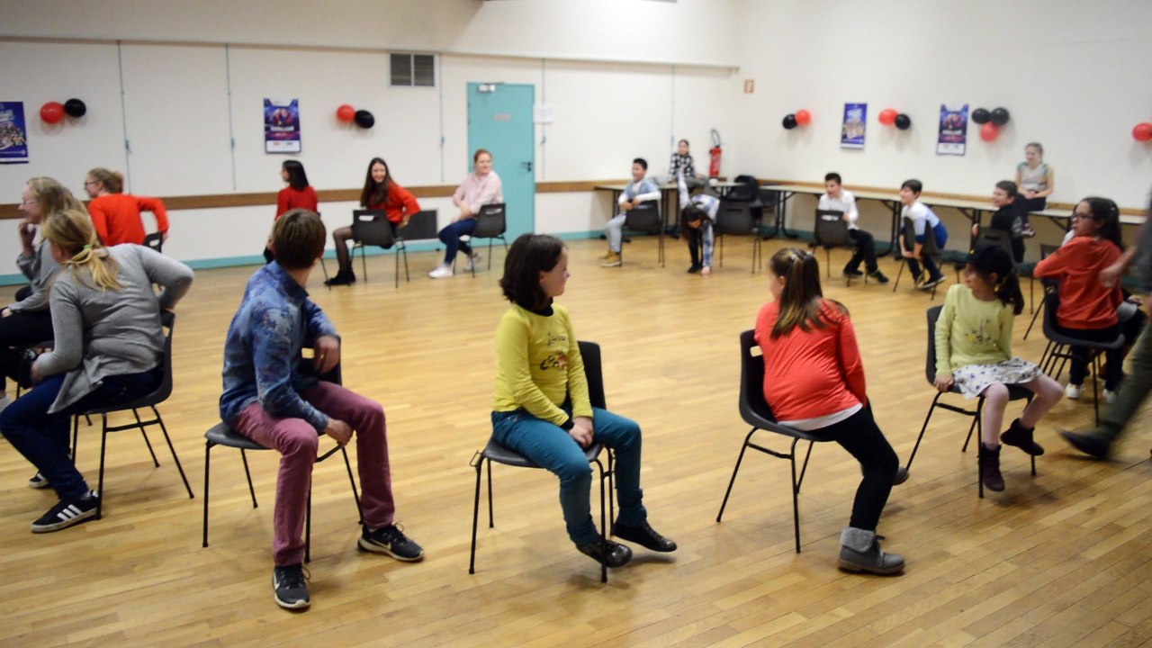 Chaise musicale Vidéo Dailymotion