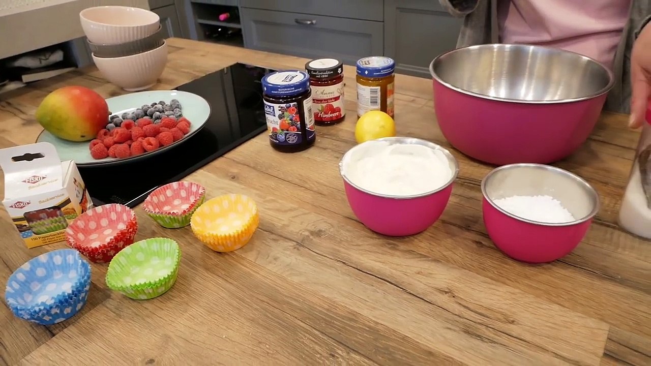 Schnelle fruchtige Eistörtchen | Eis Dessert Rezept ohne Eismaschine