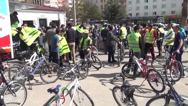 Adıyaman'da 8. Yeşilay Bisiklet Turu Düzenlendi
