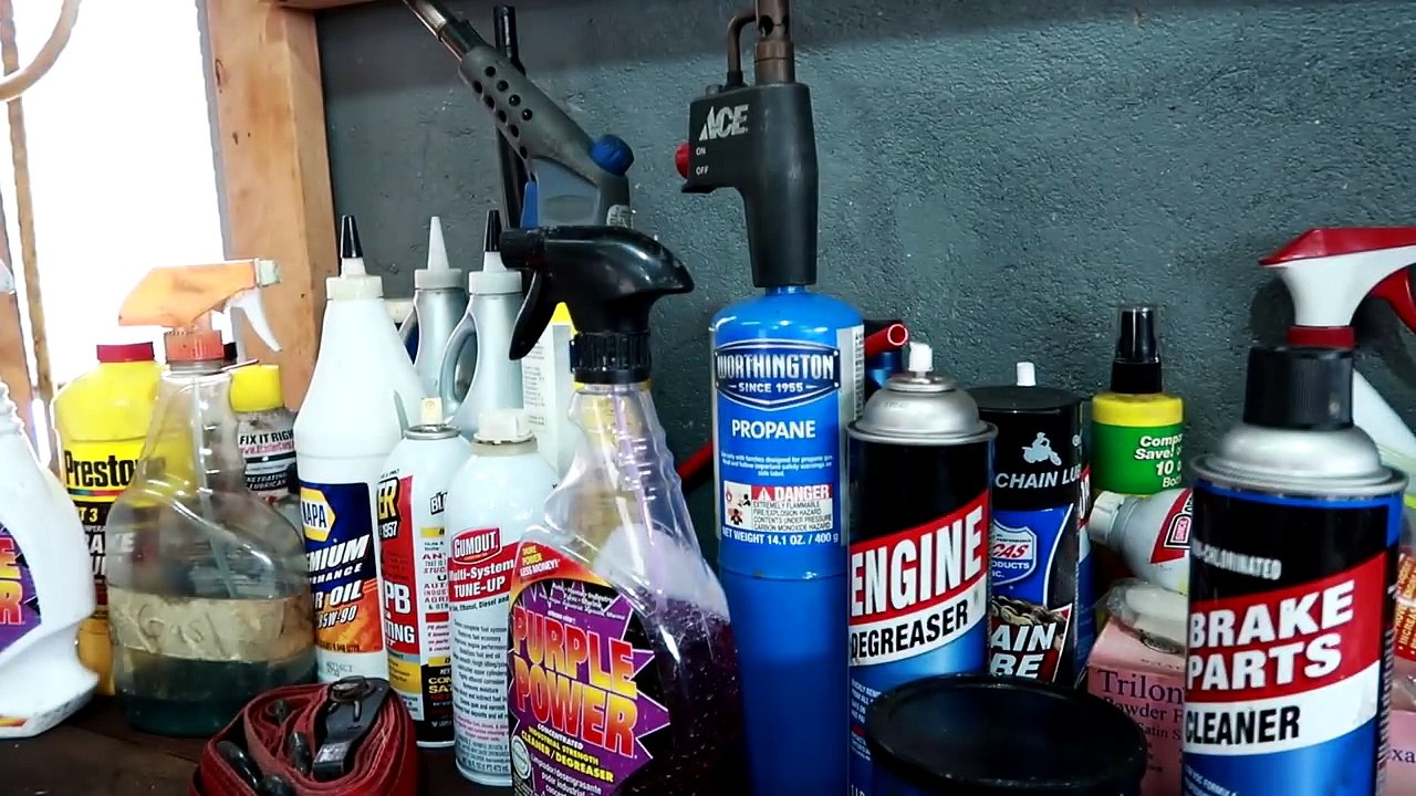 EXPERIMENT 1000 degree KNIFE VS 100 SCREEN PROTECTORS