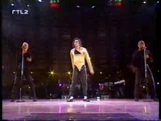 M.Jackson wanna be starthin' something live