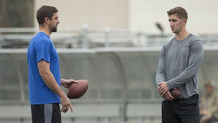 Jim Mora compares Josh Rosen to Aaron Rodgers