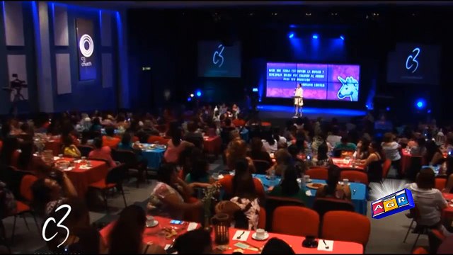 TOP 10, PREDICADORAS MAL VESTIDAS PARA PREDICAR ....