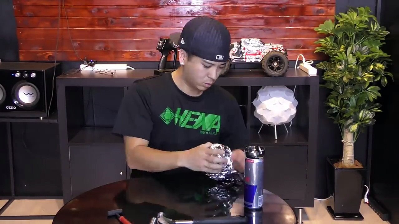 Ce Japonais voulait réaliser la boule d'aluminium PARFAITE et le résultat est vraiment impressionnant