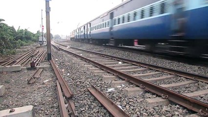 TWILIGHT CLASH OF HWH WAP-7'S | LHB POORVA MEETS ICF COALFIELD
