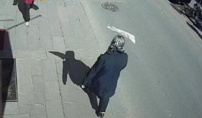 Bir adımla kurtuldu