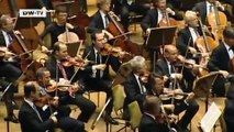 Manager als Musiker: The Management Symphony -- euromaxx | Euromaxx