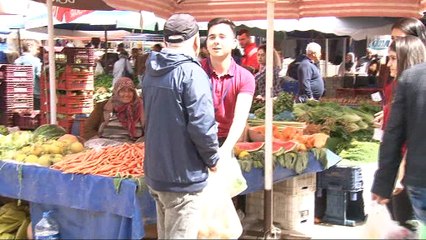 Meslek liseli kızlardan yaşlılara vefa