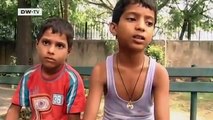 Global 3000 | Wie Indiens Kinder spielend das Internet erobern