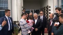 Başbakan Yıldırım'dan öldürülen okul müdürünün ailesine ziyaret