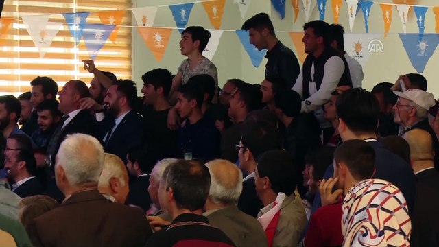 Başbakan Yıldırım: 'Türkiye bir zamanlar 7.4 şiddetinde depremle hatırlanırdı şimdi de 7.4 büyümeyle hatırlanacak' - İZMİR