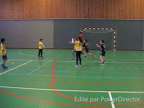 Plateau école de hand samedi 24 mars 2018 : arrêt de Jules M
