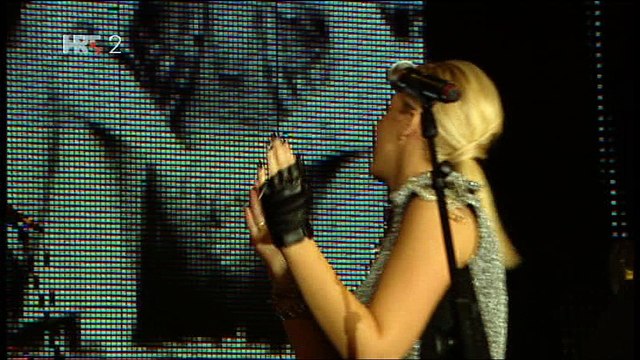 Teška industrija - Tugo nesrećo (live)