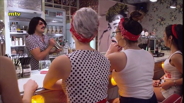 TONIS SFINOS - ΜΟΝΟ ΕΣΥ ΜΟΝΟ ΕΣΥ στο LOCO BUS