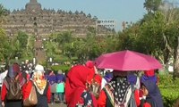 Candi Borobudur Dipadati Pengunjung